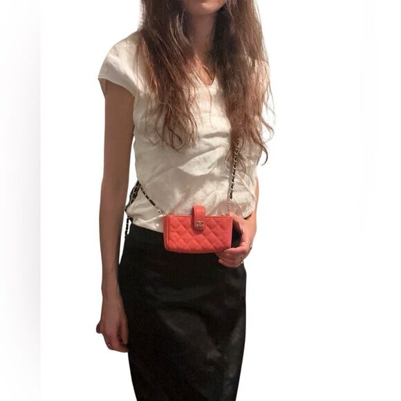 CHANEL Coral Quilted Leather French purse - Picture 14 of 16